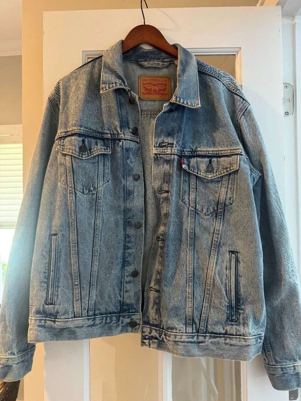 Men's Levi's Premium Trucker Jacket - Picture 1 of 3